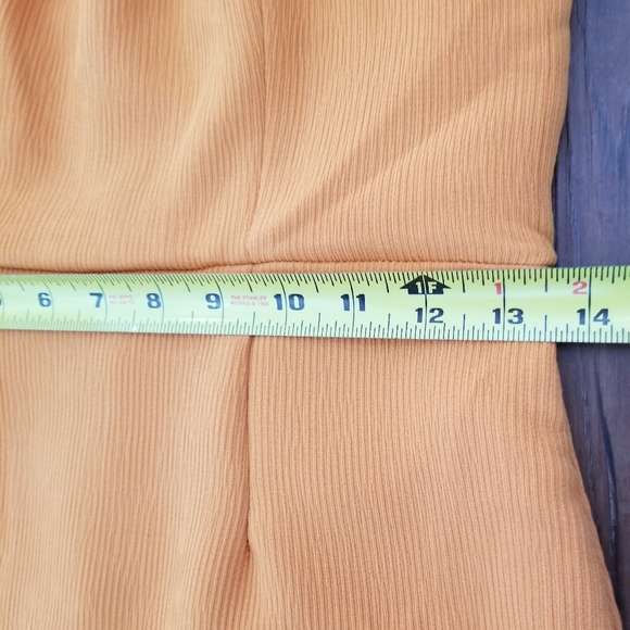 EUC Hello Molly Ruffle off the Shoulder Orange Pencil Dress Size Medium 🔥🔥🔥 - Picture 11 of 13